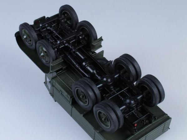 ЯГ-12 8х8 (ULTRA Models) [1932г., Темно-зеленый, 1:43]