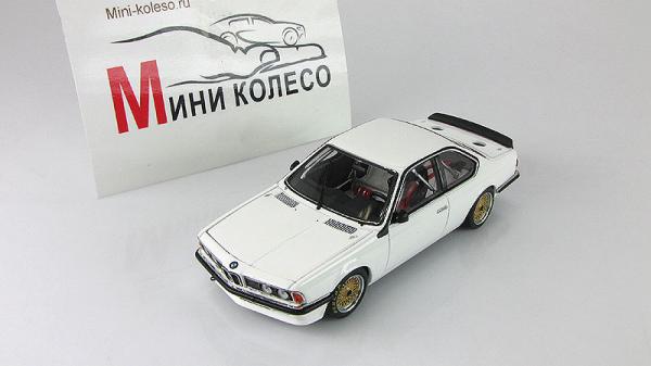 BMW 635 CSi Plain Body Version (Autoart) [1983г., Белый, 1:43]