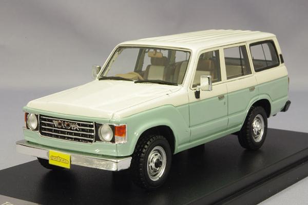 Toyota Land Cruiser 60 Flex Dream (Hi-Story) [1982г., Зеленый, белый, 1:43]
