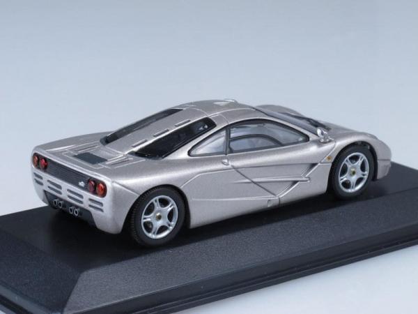 McLaren F1 GTR (Minichamps) [1993г., Серебристый металлик, 1:43]