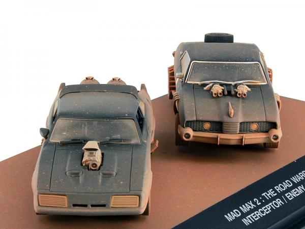 Ford Falсon и Landau kit (из к/ф "Безумный Макс 2") (Autoart) [1964г., Состаренный, 1:43]