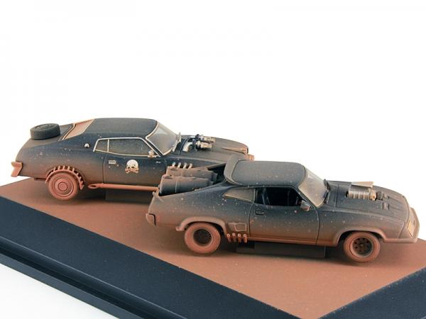 Ford Falсon и Landau kit (из к/ф "Безумный Макс 2") (Autoart) [1964г., Состаренный, 1:43]
