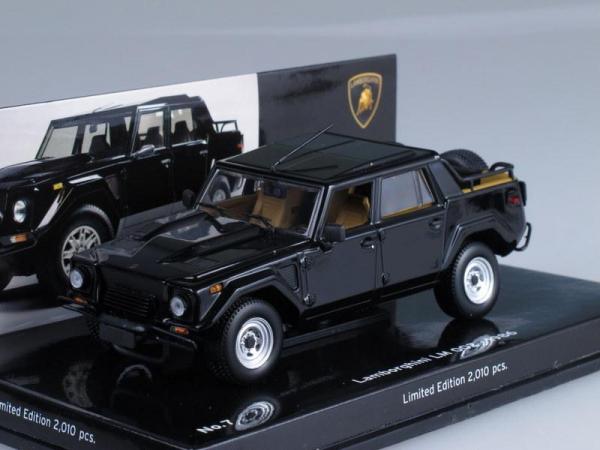 Lamborghini LM002 (Minichamps) [1984г., Черный, 1:43]