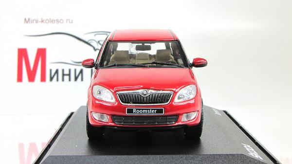 Skoda Roomster II FL (Abrex) [2006г., Красный, 1:43]