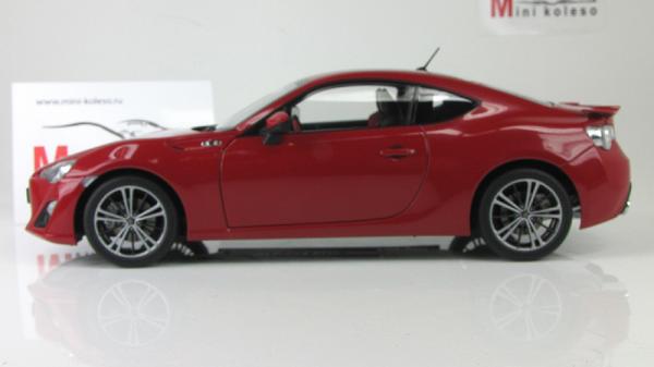 TOYOTA GT86 (Autoart) [2012г., Красный, 1:18]