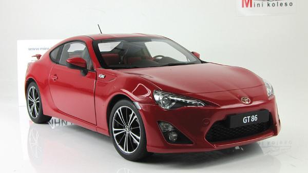 TOYOTA GT86 (Autoart) [2012г., Красный, 1:18]
