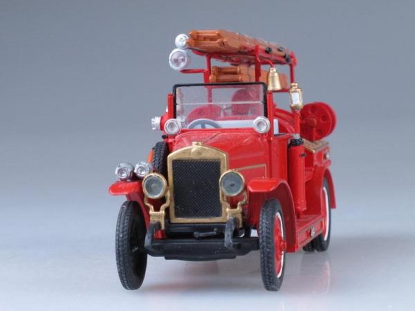 АМО Ф-15 пожарная цистерна (Vector-Models) [1824г., Красный, 1:43]