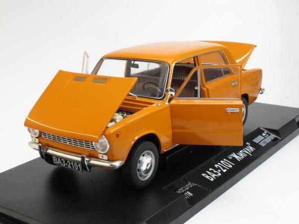 ВАЗ-2101 "Жигули" (Наш Автопром) [1970г., Оранжевый, 1:18]