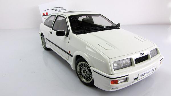 FORD SIERRA RS COSWORTH (Autoart) [1986г., Белый, 1:18]