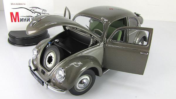 VOLKSWAGEN BEETLE KAEFER LIMOUSINE (Autoart) [1955г., Серый, 1:18]