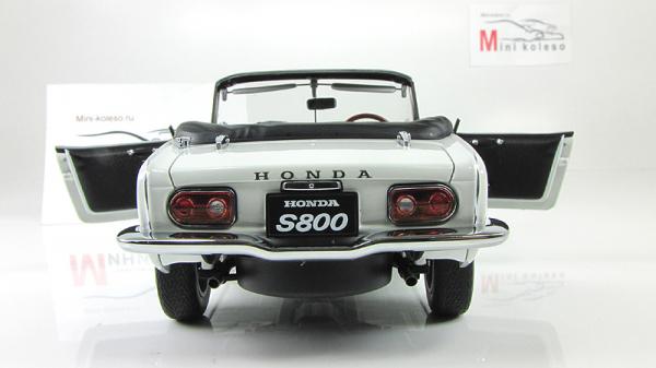 HONDA S800 ROADSTER (Autoart) [1966г., Белый, 1:18]