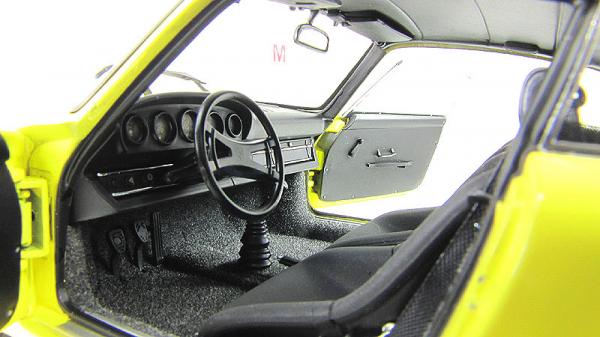 PORSCHE 911 CARRERA RS 2.7  (STANDARD VERSION) (Autoart) [1973г., Желтый, 1:18]