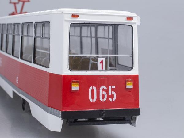 КТМ 71-605А (Vector-Models) [1969г., Белый с красным, 1:43]