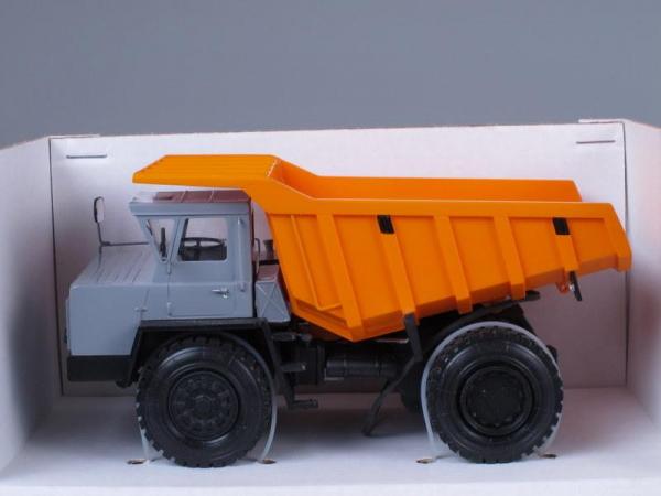 БелАЗ-540 (MD Models) [1965г., Серый и оранжевый, 1:43]