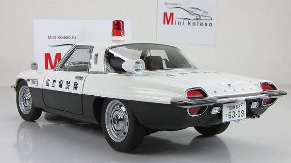 MAZDA COSMO SPORT JAPANESE POLICE CAR (LIMITED EDITION OF 6,000 PCS WORLDWIDE) (Autoart) [1967г., белый/черный, 1:18]