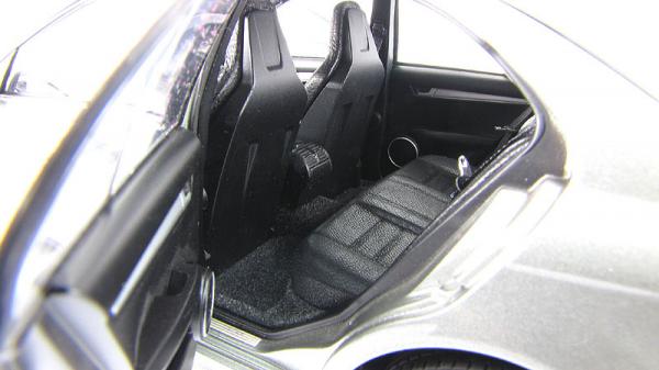 MERCEDES-BENZ C63 AMG (Autoart) [2007г., Серый, 1:18]