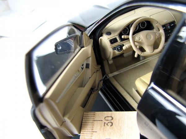 MERCEDES-BENZ C63 AMG (Autoart) [2007г., Черный, 1:18]