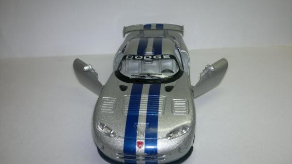 Dodge Viper GTS-R (Kinsmart) [2005г., Серебристый металлик, 1:36]