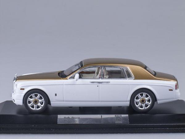 Rolls-Royce Phantom (IXO) [2010г., Белый и золотой, 1:43]
