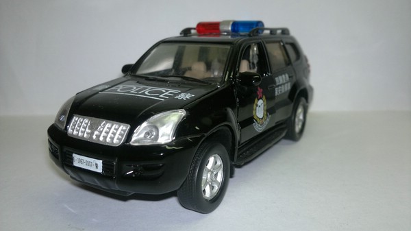 Toyota Land Cruiser Prado 120 полиция Гонконга (Неизвестный производитель) [2002г., Черный, 1:32]