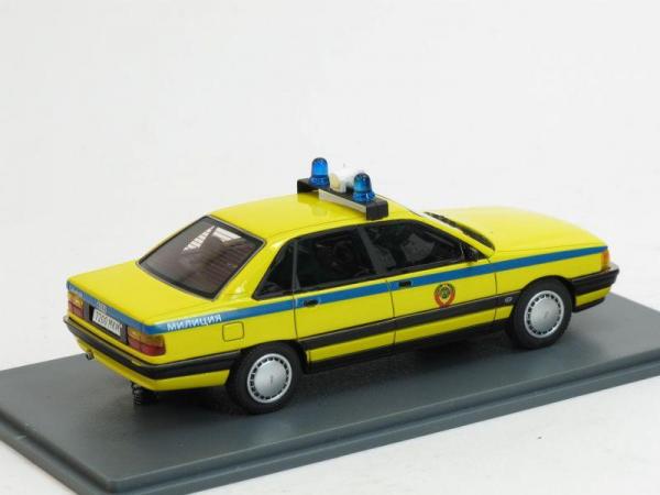 Audi 100 C3 милиция СССР (Neo Scale Models) [1989г., Лимонный с синей полосой, 1:43]