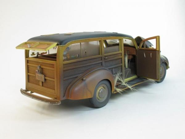 Chevy Woody Surft Wagon (Motor City Classics) [1939г., состаренный, 1:18]