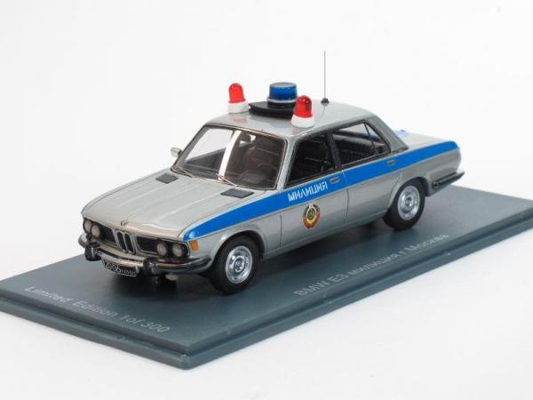 BMW 2500 E3, милиция СССР г. Москва (Neo Scale Models) [1968г., Серебристый металлик с синей полосой, 1:43]