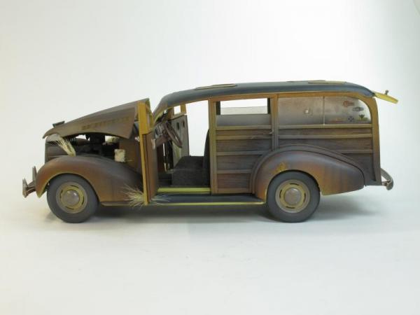 Chevy Woody Surft Wagon (Motor City Classics) [1939г., состаренный, 1:18]