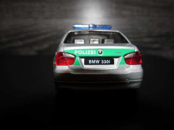 BMW 330i полиция Гемании (Welly) [2005г., Серебро, 1:43]