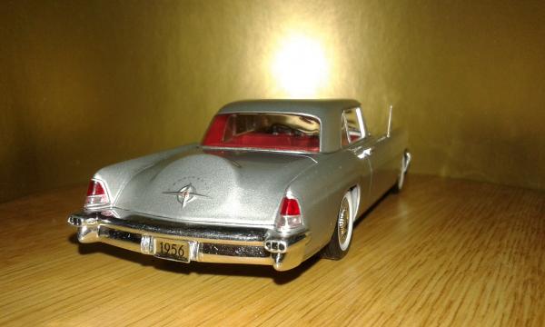 Lincoln Continental Mk II (Minichamps) [1956г., серебристый, 1:43]
