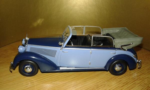 Mercedes-Benz 230 Convertible D (немецкая журнальная серия) [1939г., темно синий , светло синий, 1:43]