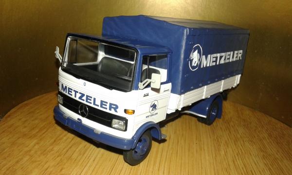Mercedes-Benz LP 608 Metzler (Schuco) [1973г., синий-белый, 1:43]