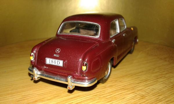 Mercedes-Benz 180D Ponton (Altaya) [1954г., бордовый, 1:43]