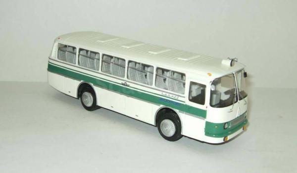 Автобус Лаз 697Н Турист (Vector-Models) [1974г., белый/зеленый, 1:43]