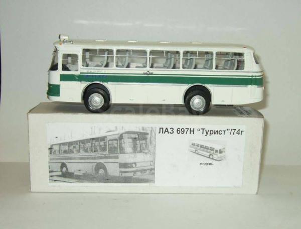 Автобус Лаз 697Н Турист (Vector-Models) [1974г., белый/зеленый, 1:43]
