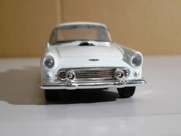 Ford Thunderbird (Motor Max) [1956г., белый, 1:43]