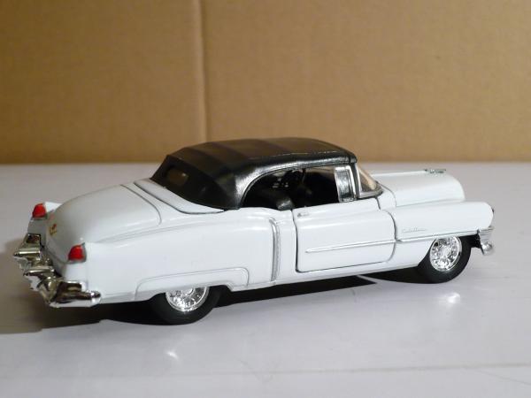Cadillac Eldorado (Welly) [1953г., белый, 1:43]