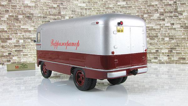 АРТ-ТА-9В изотермический фургон (Vector-Models) [1961г., серебристый/бордовый, 1:43]