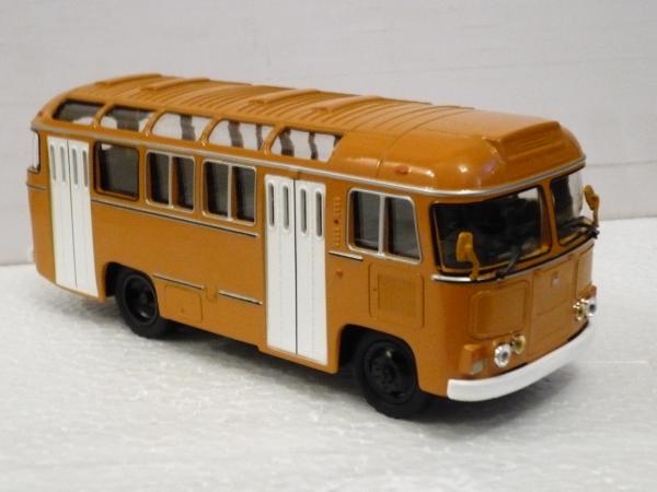 ПАЗ-672М (Советский автобус) [1982г., охра с белыми дверями, 1:43]