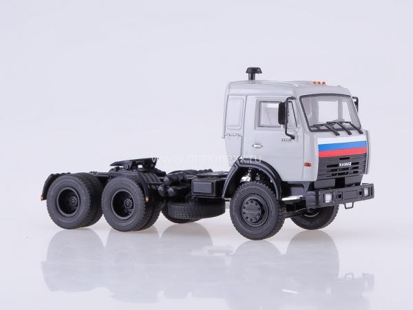 КАМАЗ-54115 (ПАО КАМАЗ) [1900г., белый, 1:43]