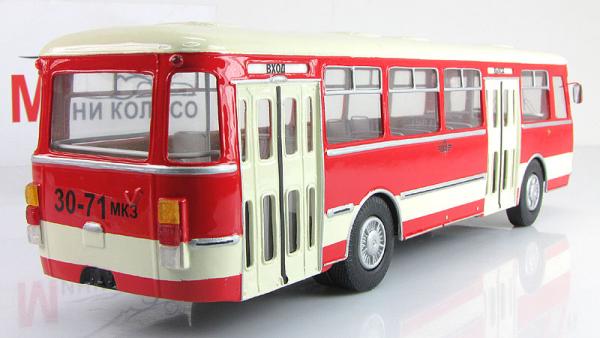 Лиаз-677 экспортный (Vector-Models) [1972г., белый/красный, 1:43]