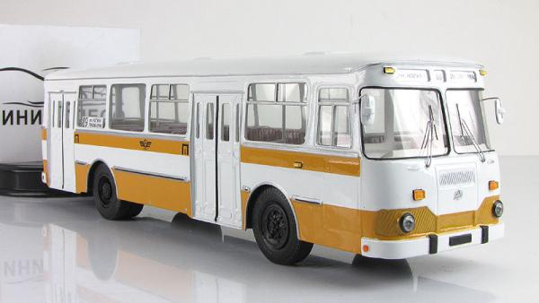 Лиаз-677М (Vector-Models) [1990г., желтый/белый, 1:43]