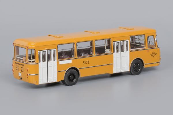 Лиаз-677М (3-й Автобусный парк) (Classicbus) [1983г., охра, белые двери, 1:43]