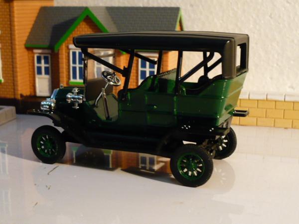Ford Model-T Touring Car (Michalych) [1908г., зелёный с черным, 1:43]